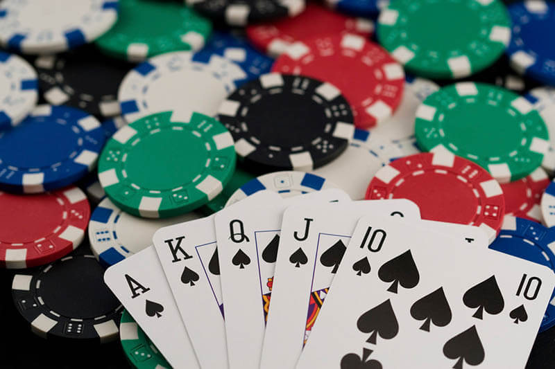 Poker là một trong những trò chơi bài thu hút đông đảo tín đồ nhất trong các thể loại bài trên thế giới